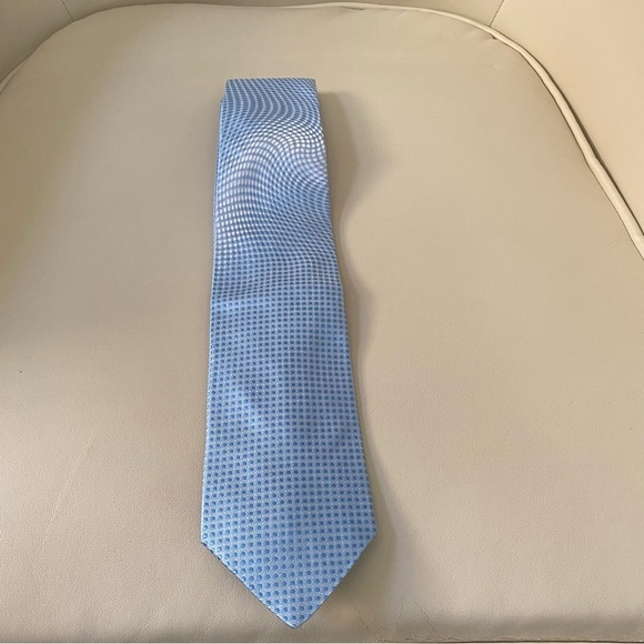 Versace blue check square pattern men’s size tie around length:58” width:3.70”